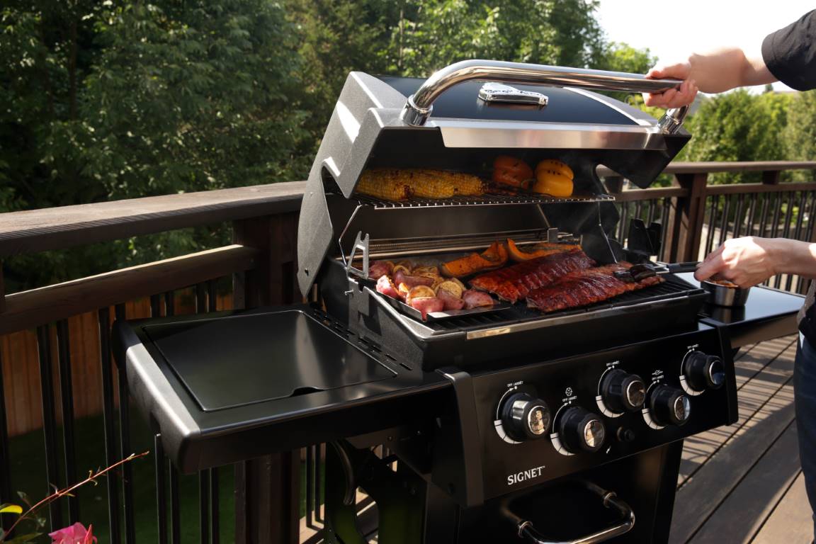 Ψησταριά Υγραερίου Signet 390 Shadow – Broil King
